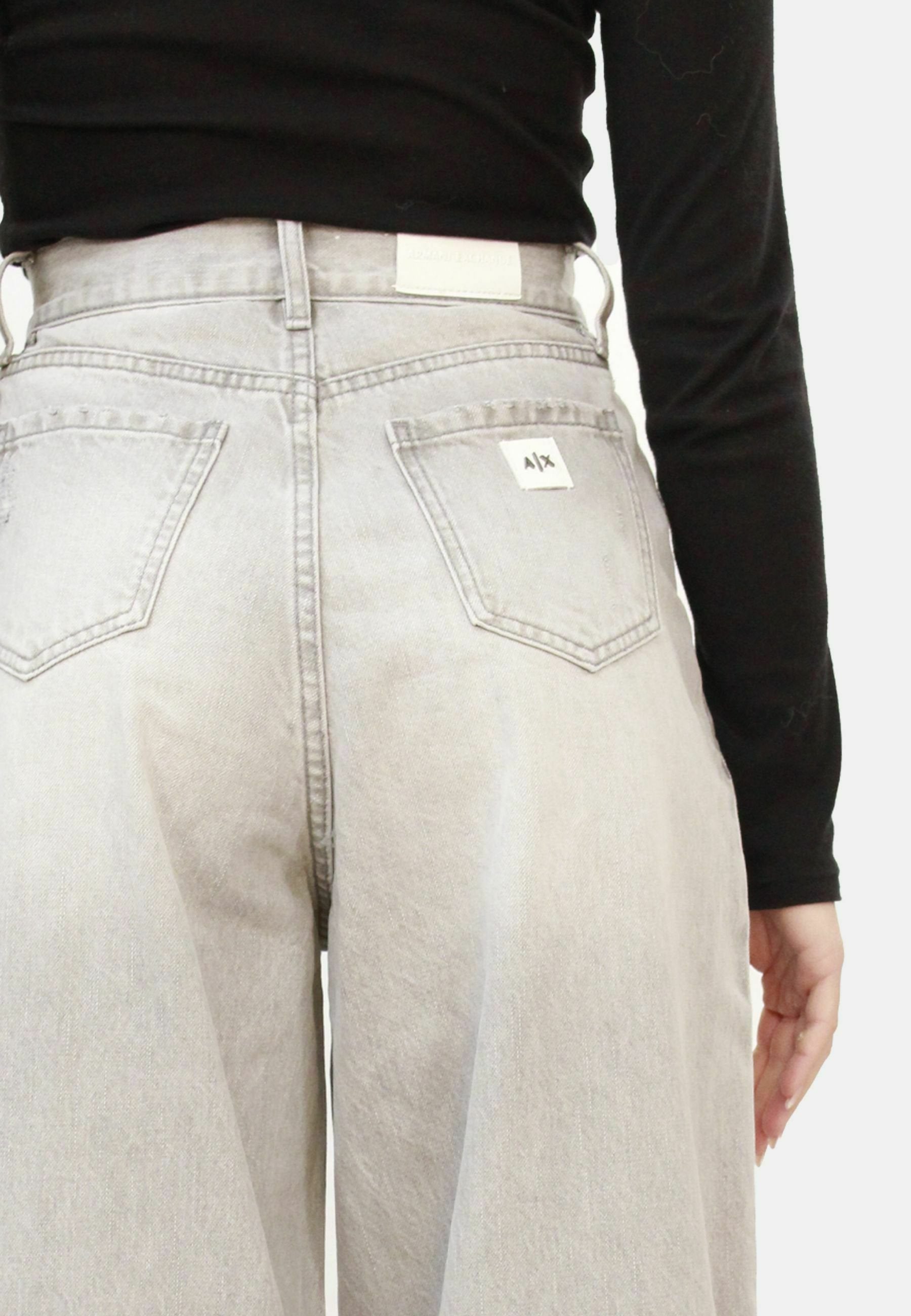 Armani Exchange Baggy Jeans Media 3