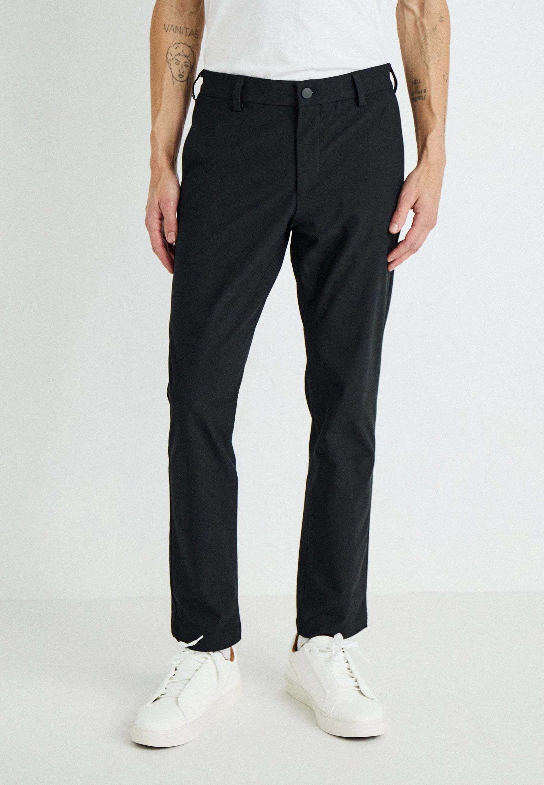 DOCKERS GO AIRWEAVE