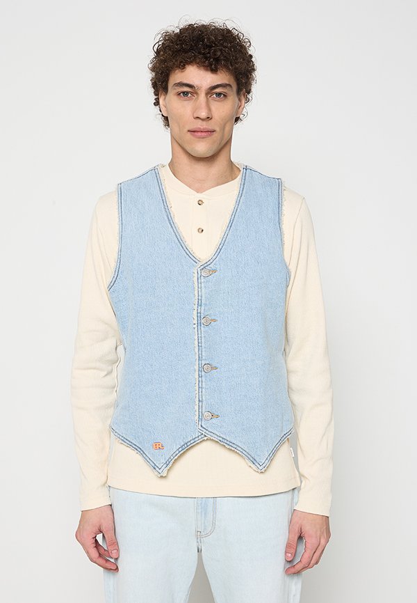 Levi's®