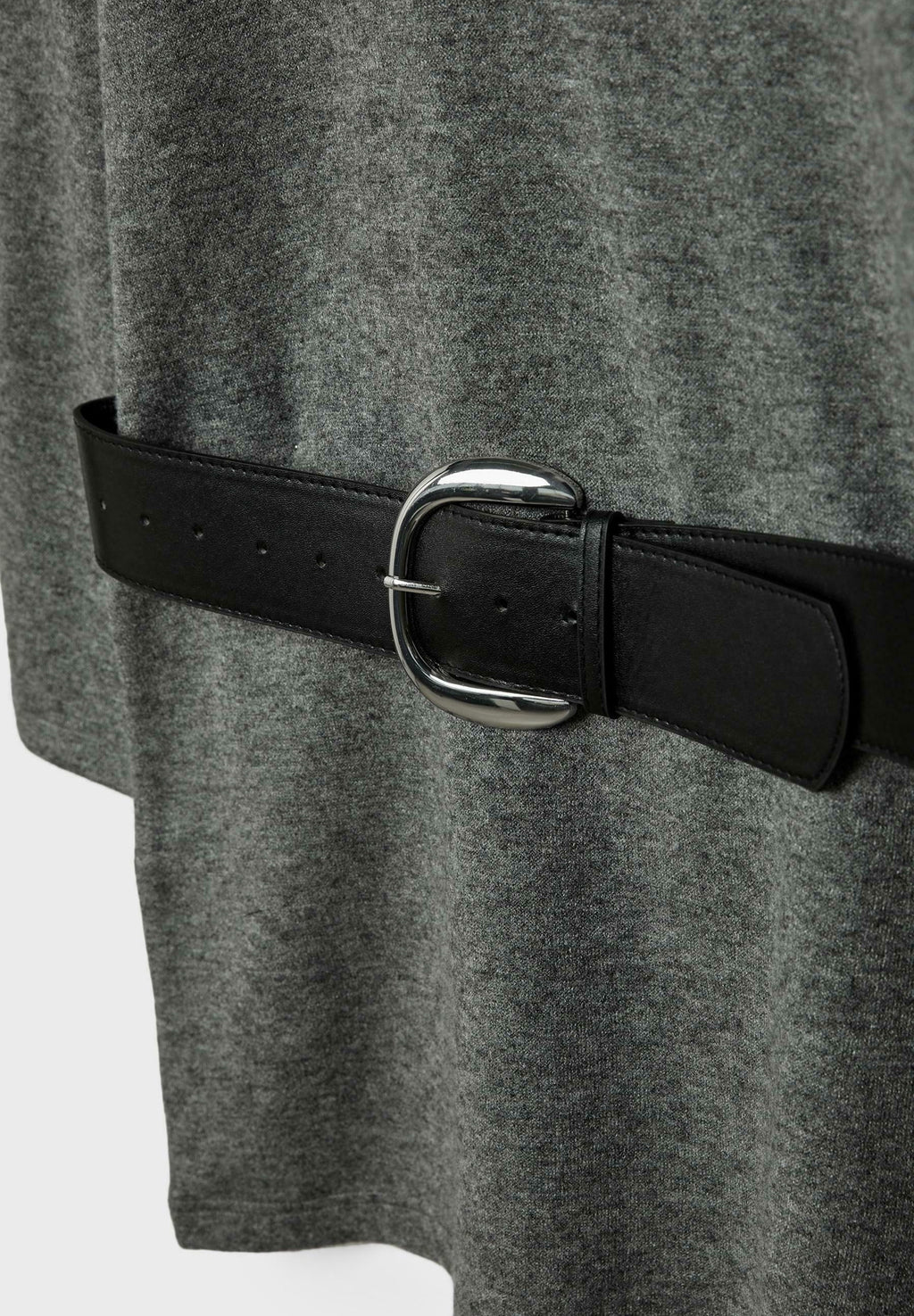 Stradivarius SHORT WITH BELT