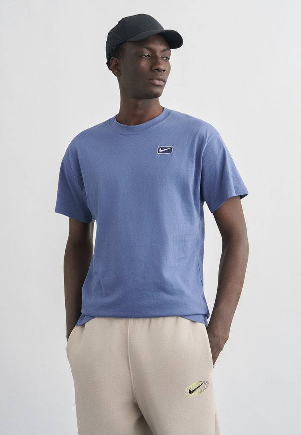 Nike Sportswear TEE - Print T-shirt - slate