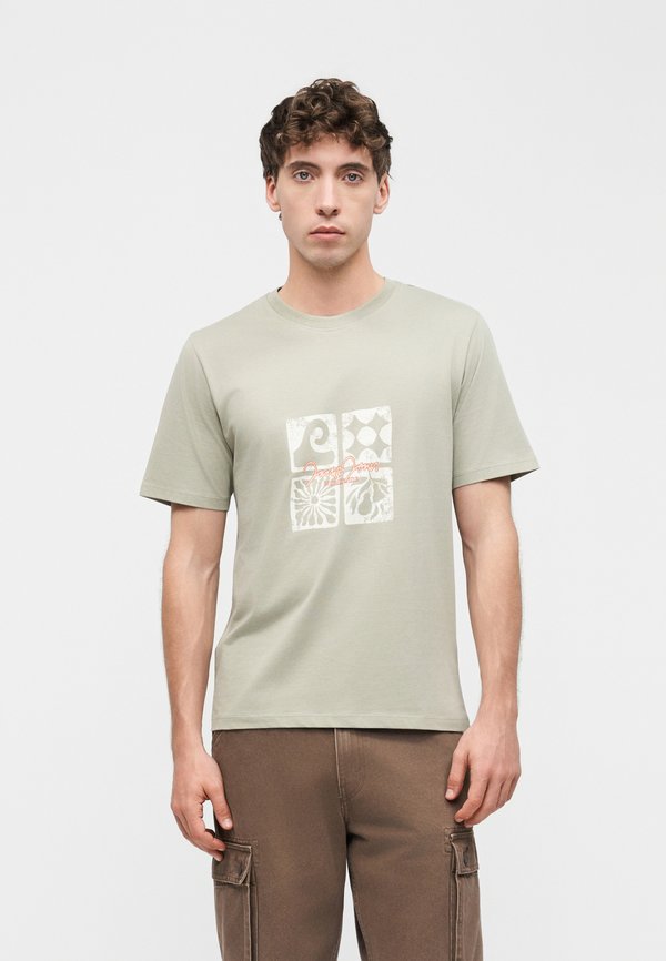 Jack & Jones JORRIVIERA FRONT TEE CREW NECK - Print T-shirt - seagrass