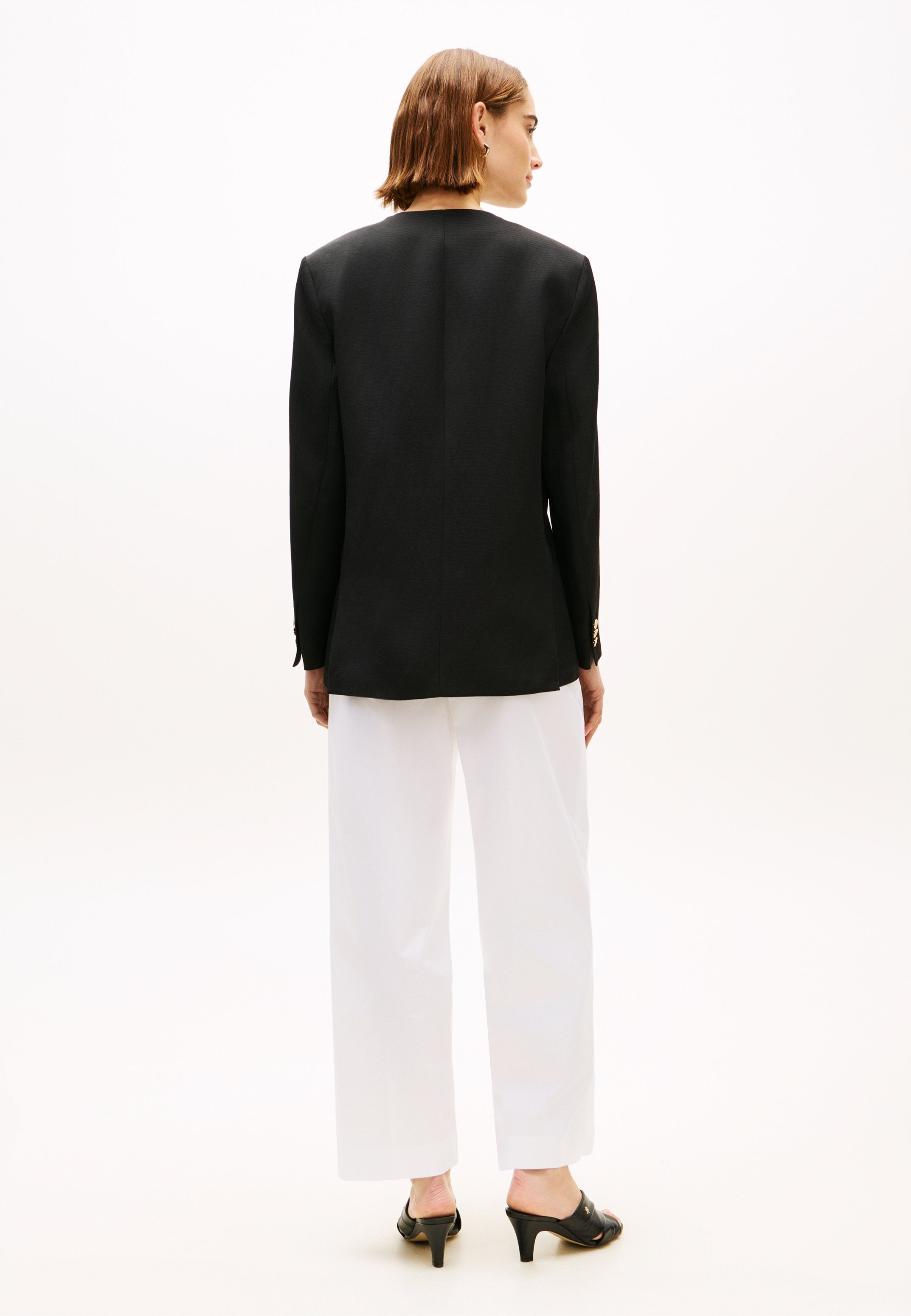 GOLD-TONE BUTTON RELAXED LINEN BLEND BLAZER Media 4
