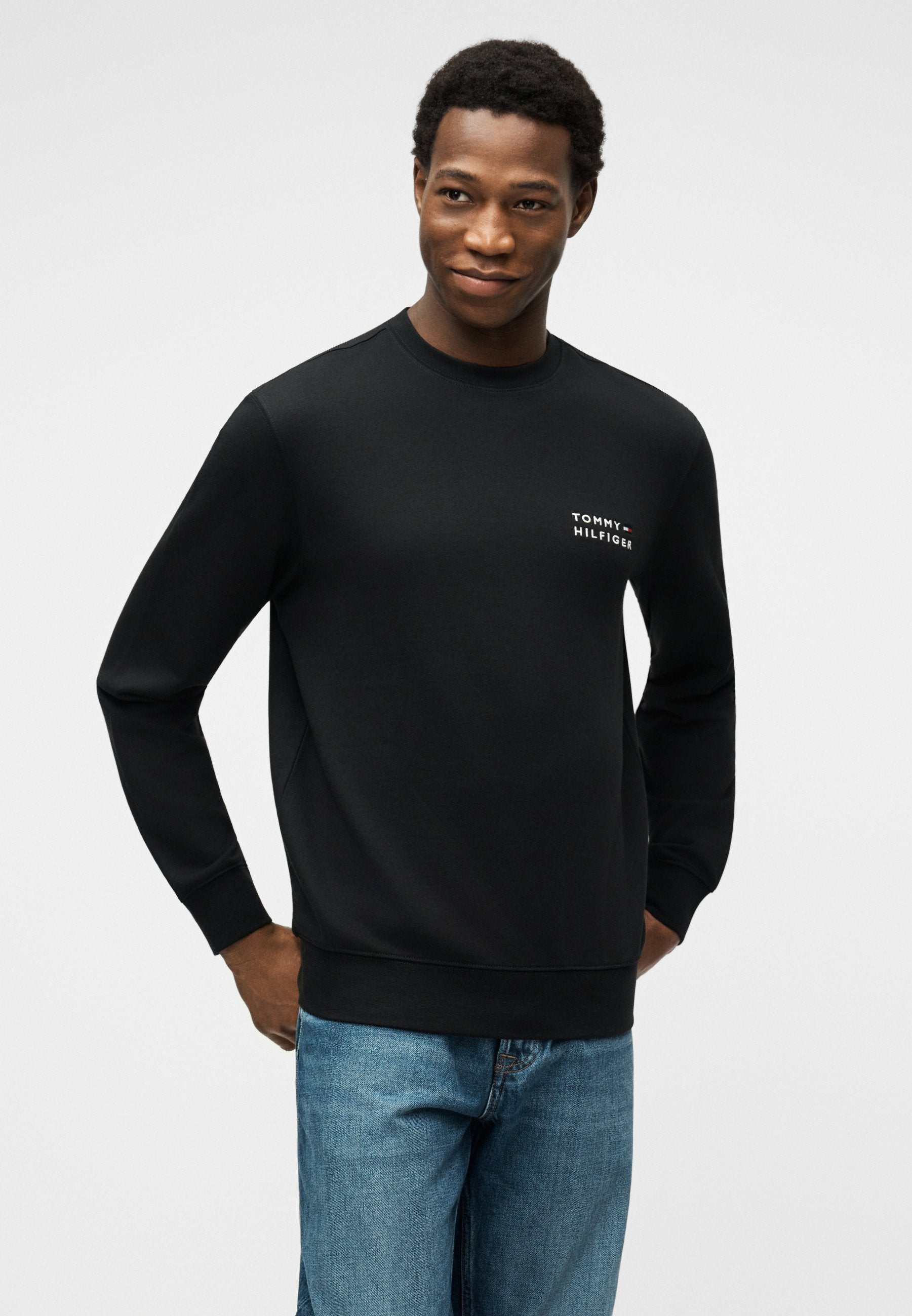 LOGO EMBROIDERY TERRY SWEATSHIRT Media 5