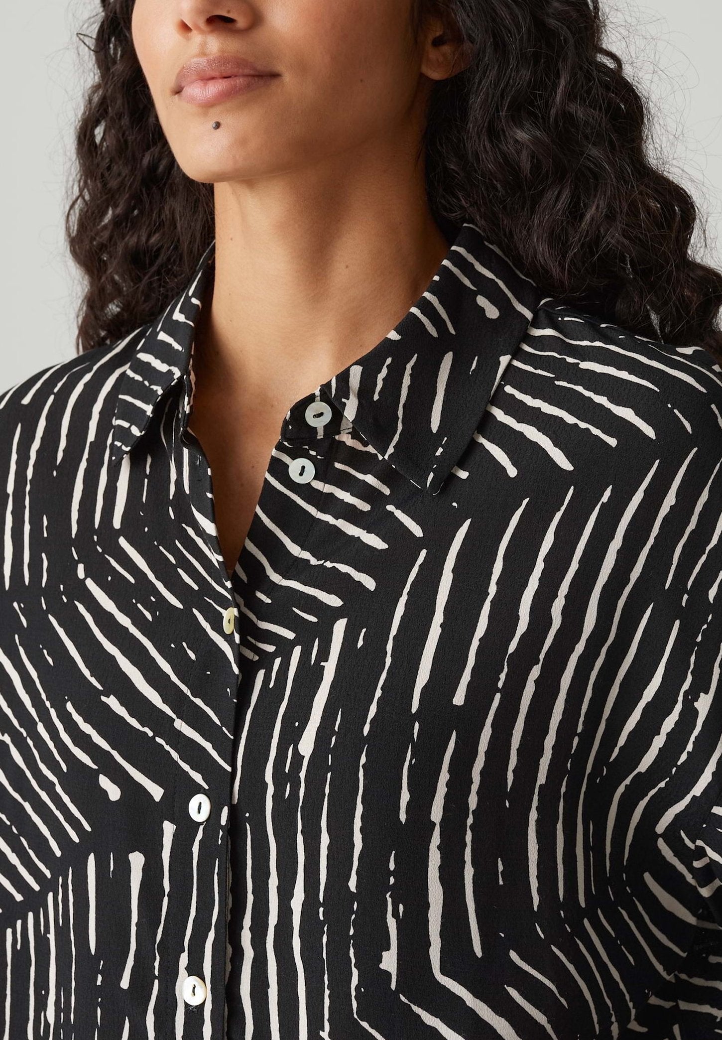 OPUS BOXY FIT TWO TONE PRINT