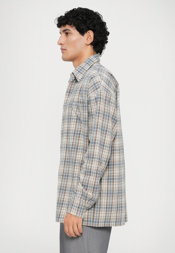 Essential Collective CHECKED SHIRT WITH POCKET