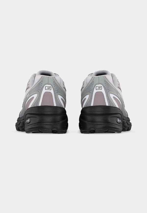 New Balance 740 UNISEX