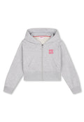 Hellgraue Zip-Hoodie mit Fronttaschen und rotem "HUGO"-Logo auf der linken Brust, ausgestattet mit einer Kapuze sowie gerippten Bündchen und Saum.