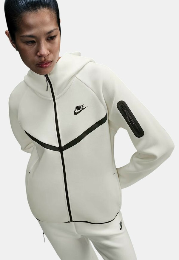 Nike Performance Zip-up sweatshirt - white