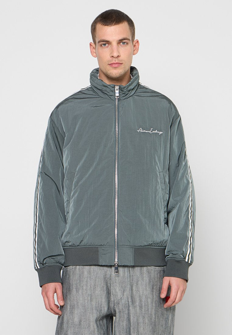 Armani Exchange Bomberjacke Media 1