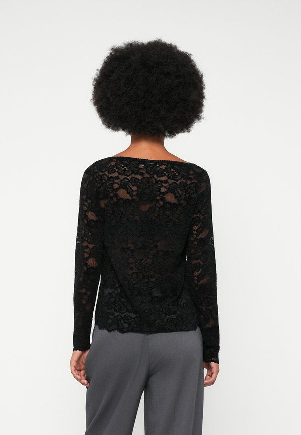 Rosemunde DANIA BOATNECK