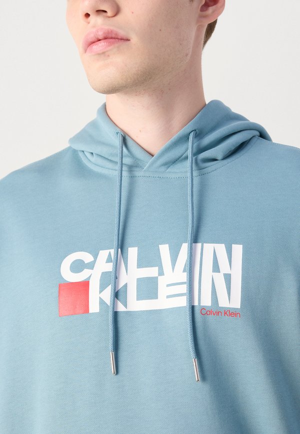 Calvin Klein Jeans REDBOX GRAPHIC