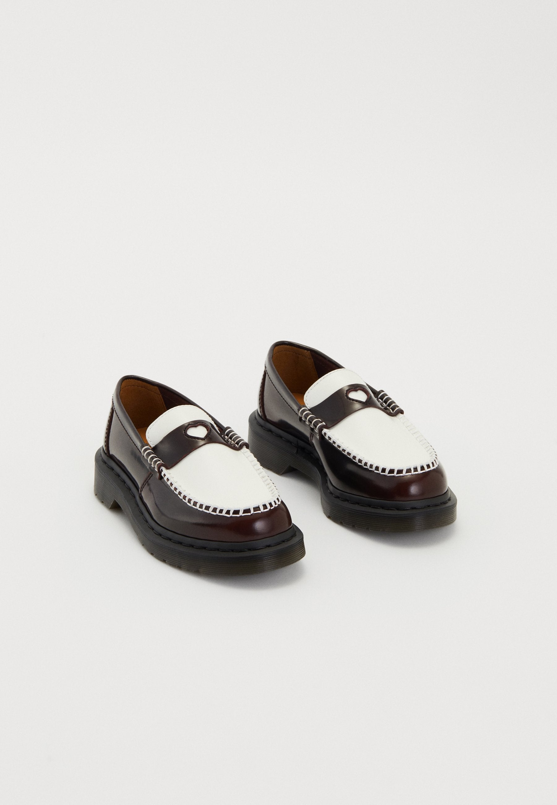 Dr. Martens PENTON HEART LOAFER
