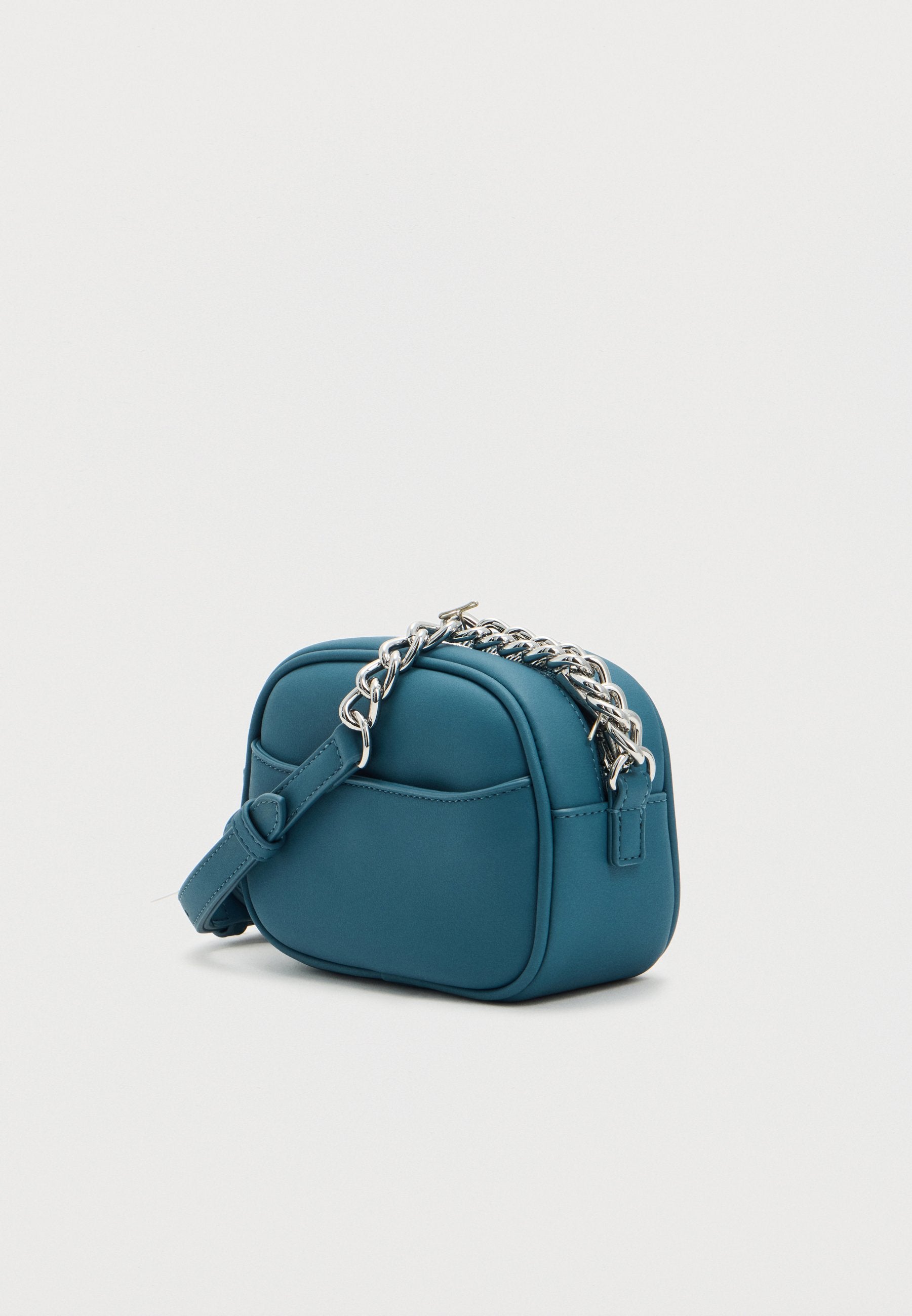 Love Moschino