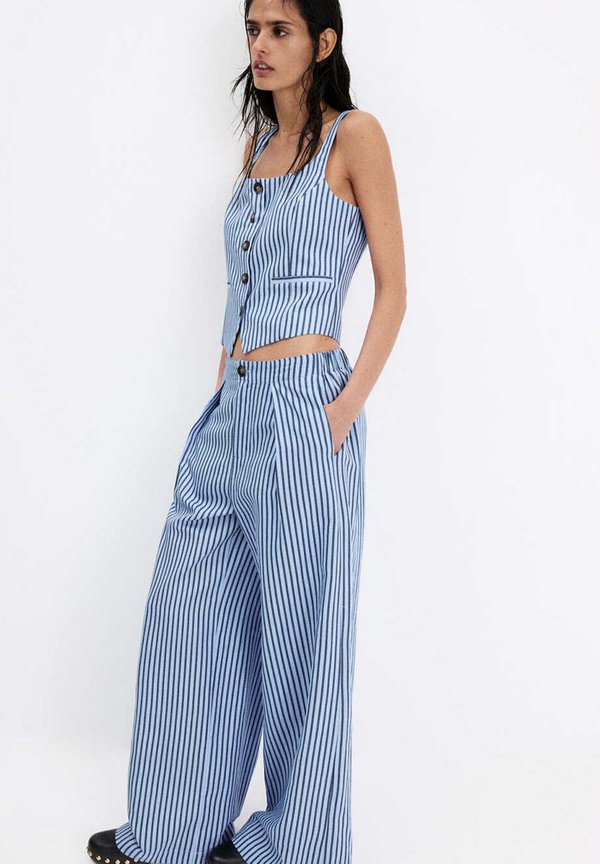 Mango ADULT - Waistcoat - light blue