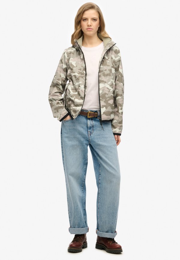 Superdry & Co HOODED LOGO - Summer jacket - green camo