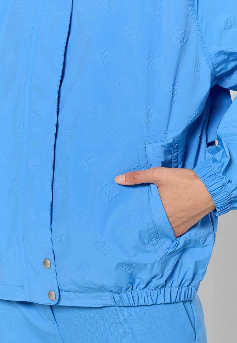 REGULAR FIT Media 7