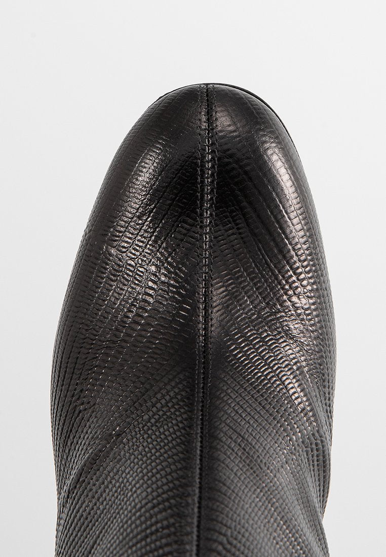 Giuseppe Zanotti