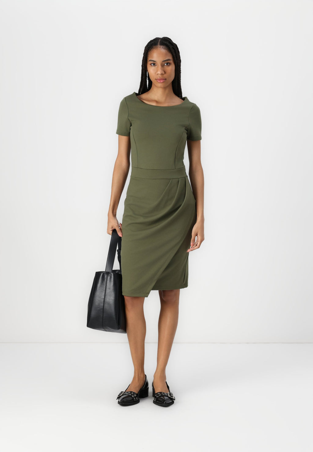 Anna Field PLEATED SKIRT FITTED CAP SLEEVES MIDI DRESS