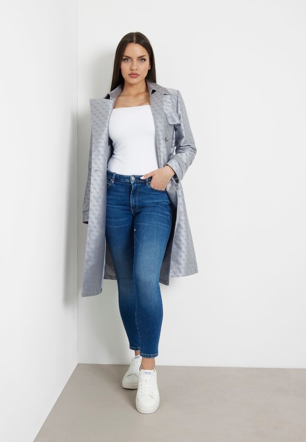 Guess  BELTED LOGO