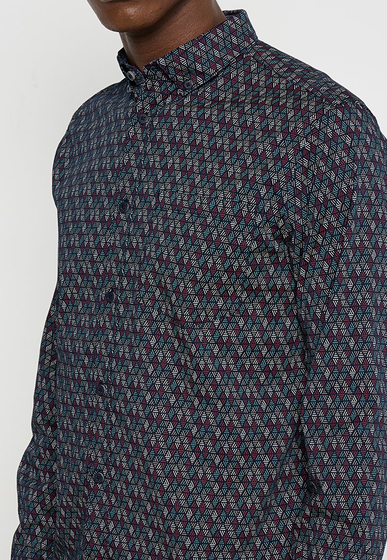 TOM TAILOR