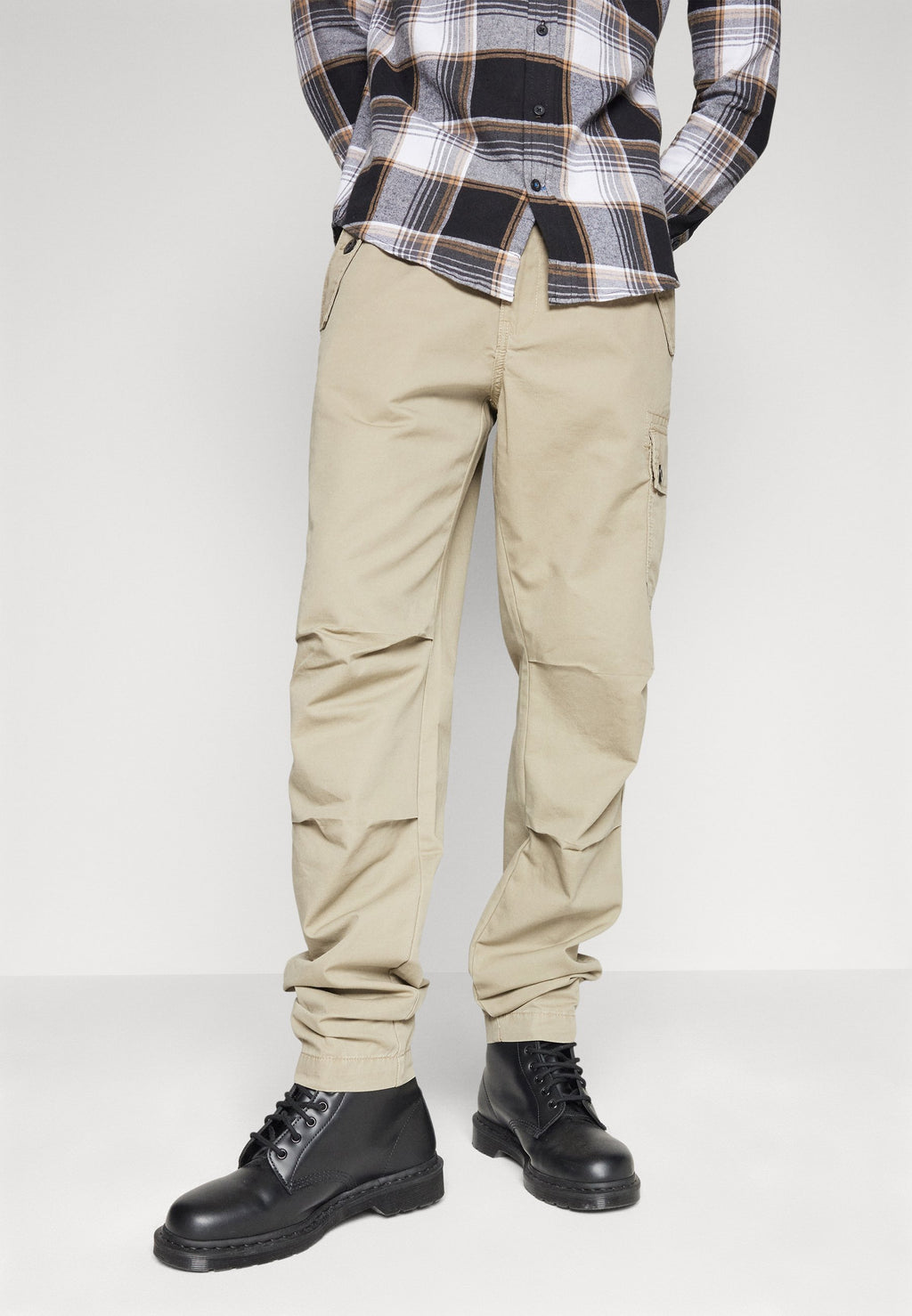 ONSAVI WORK CARROT PANT Media 5