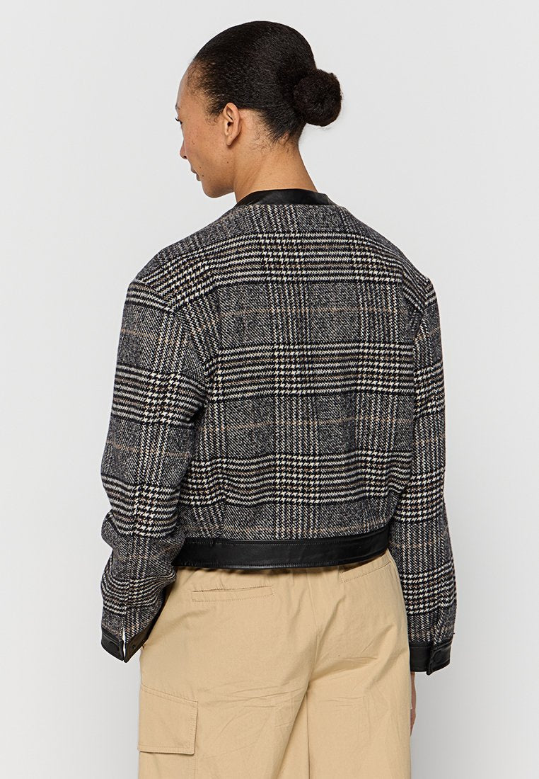 Esprit Leichte Jacke Media 2