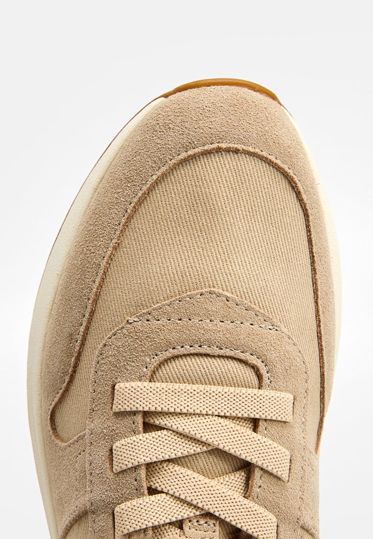 TOMS TRVL LITE