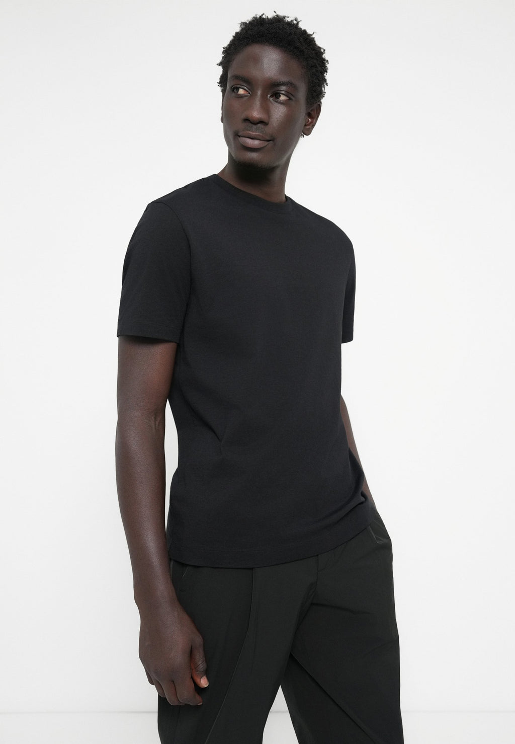 PERFORMANCE SMART CASUAL PACKABLE TROUSERS Media 5