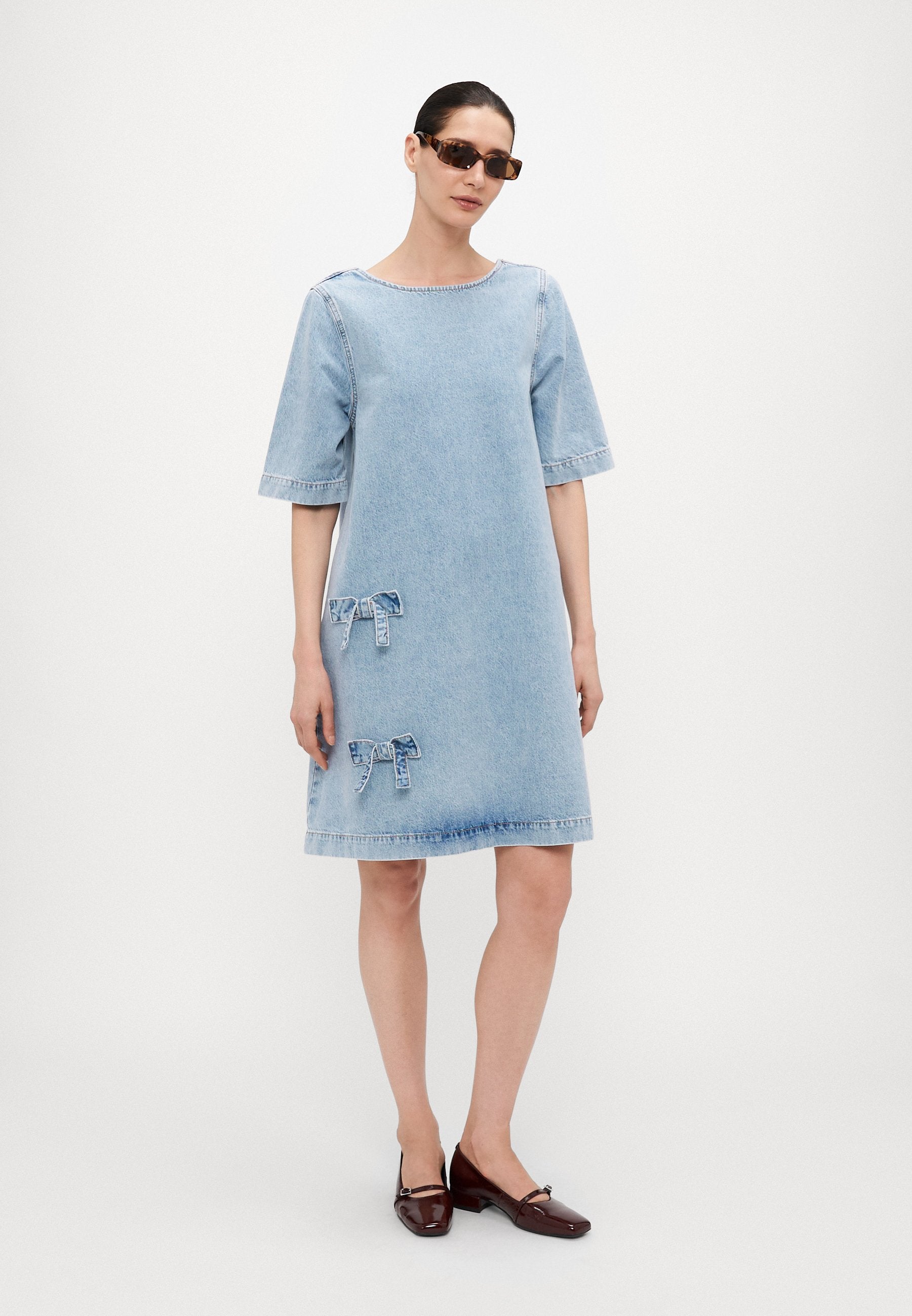 ONLGIGI BOW A SHAPE DRESS  Media 2