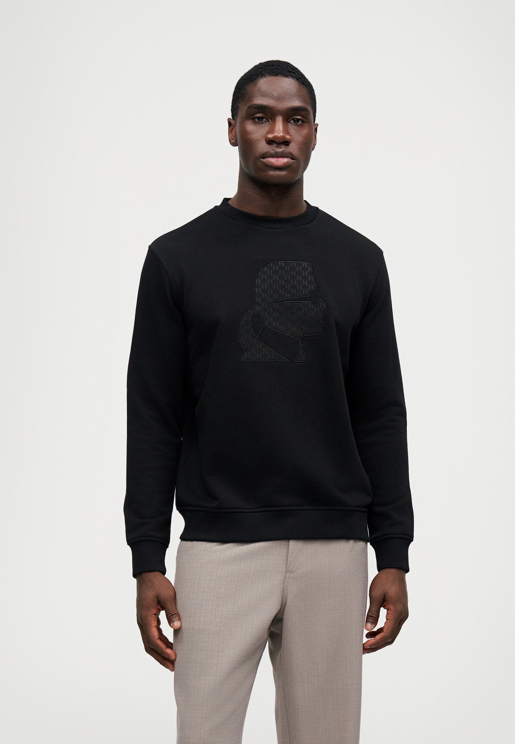 CREW NECK Media 3