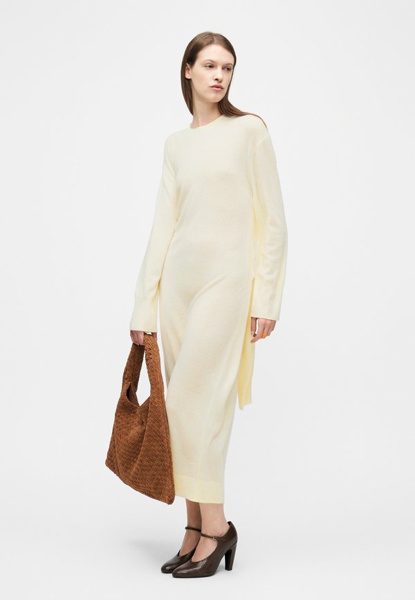 AERON EASE