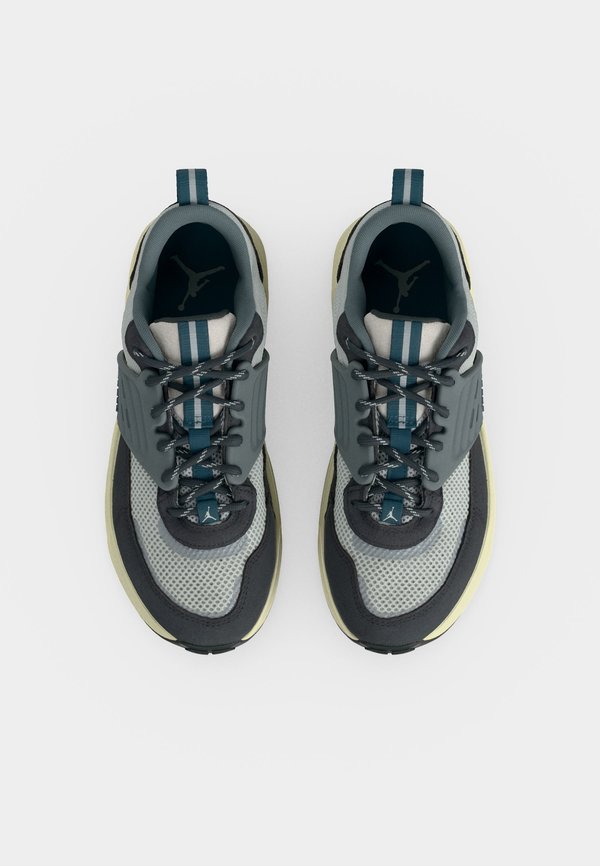 Jordan JORDAN TRUNNER