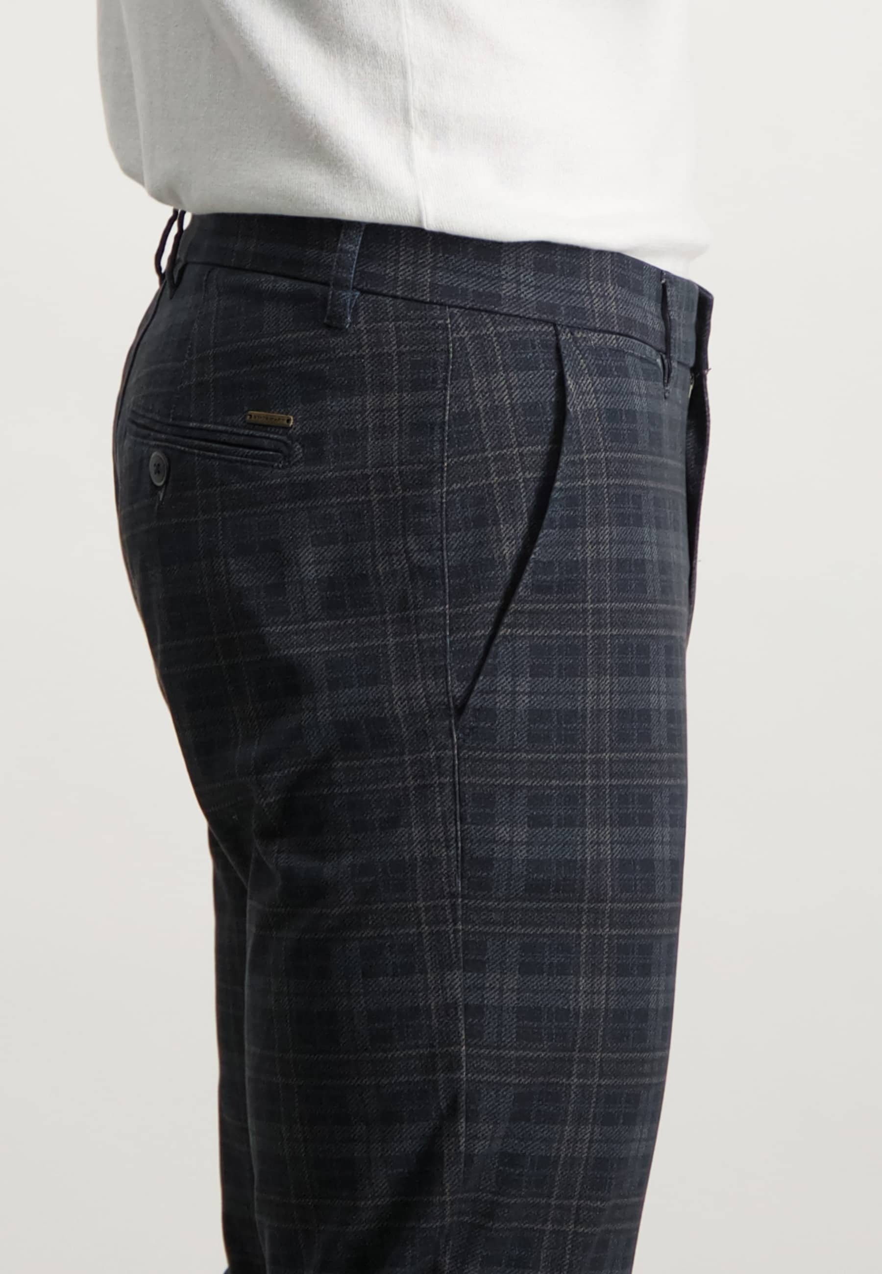 State of Art WITH CHECK MOTIF