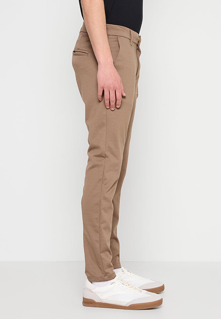 ONSTHOR SLIM FIT Media 2