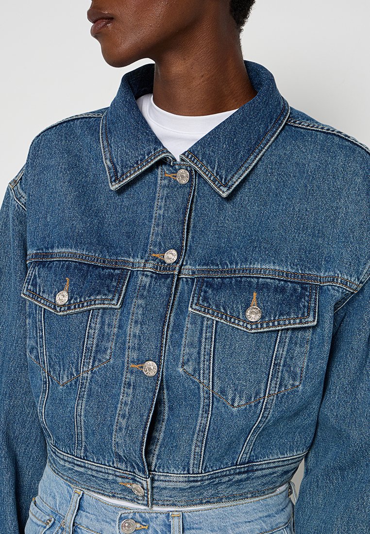 MOSCHINO JEANS
