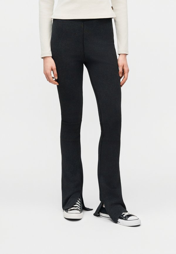 Alpha Industries WORLD FLARED PANT