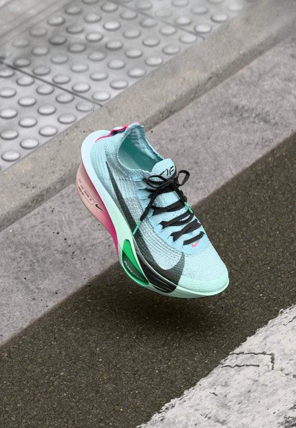 Nike Performance AIR ZOOM ALPHAFLY NEXT% 3 - Road running shoes - glacier blue/black/mint foam/green shock/hyper pink/silt red