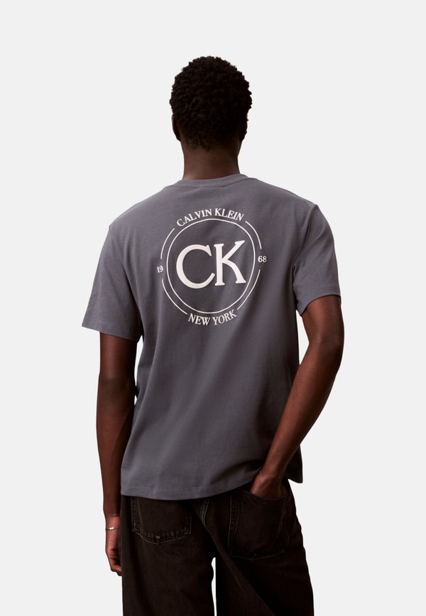 Calvin Klein Jeans 20S APRIL GRAPHIC