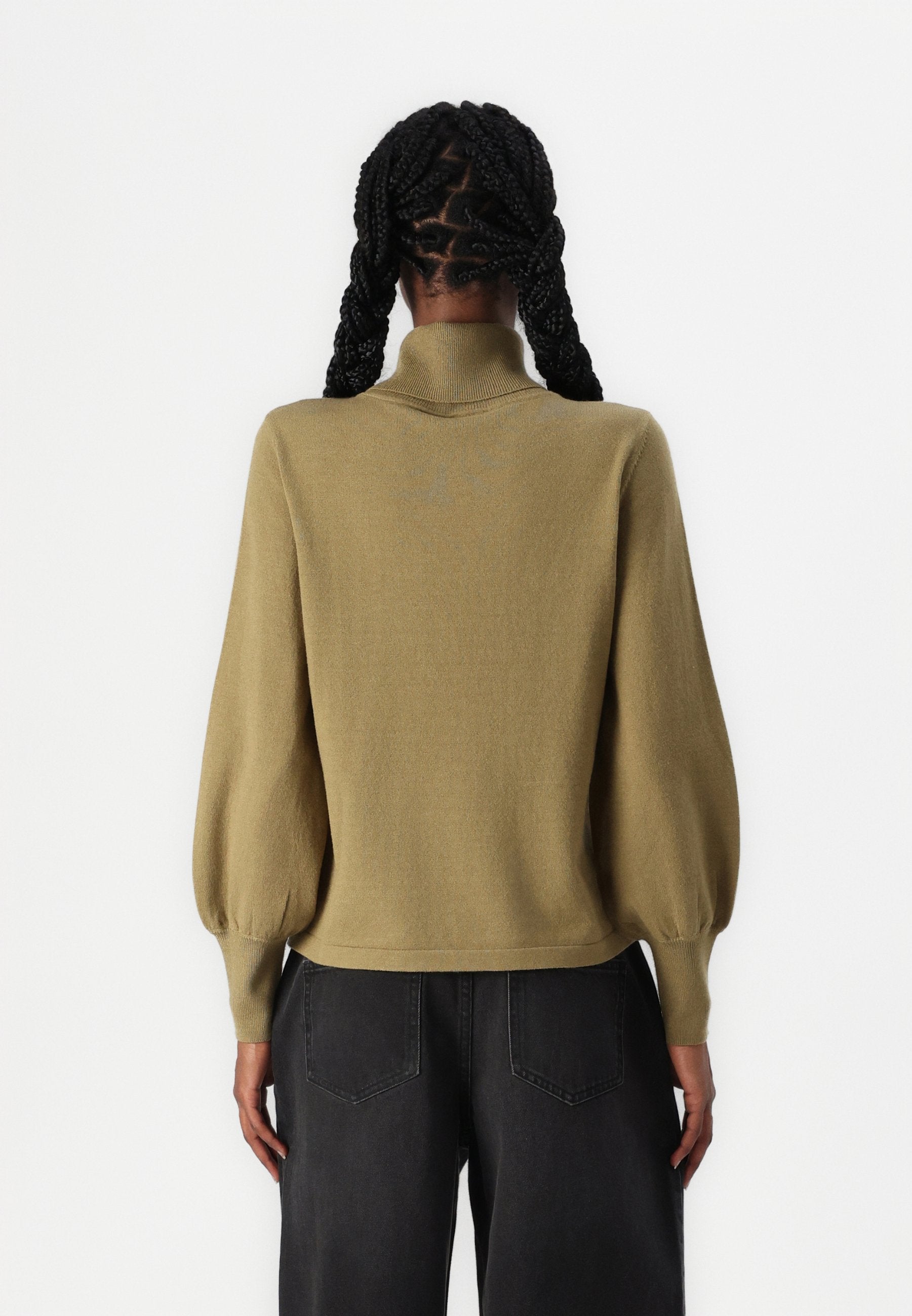 VILA VIAMANDA TURTLE NECK