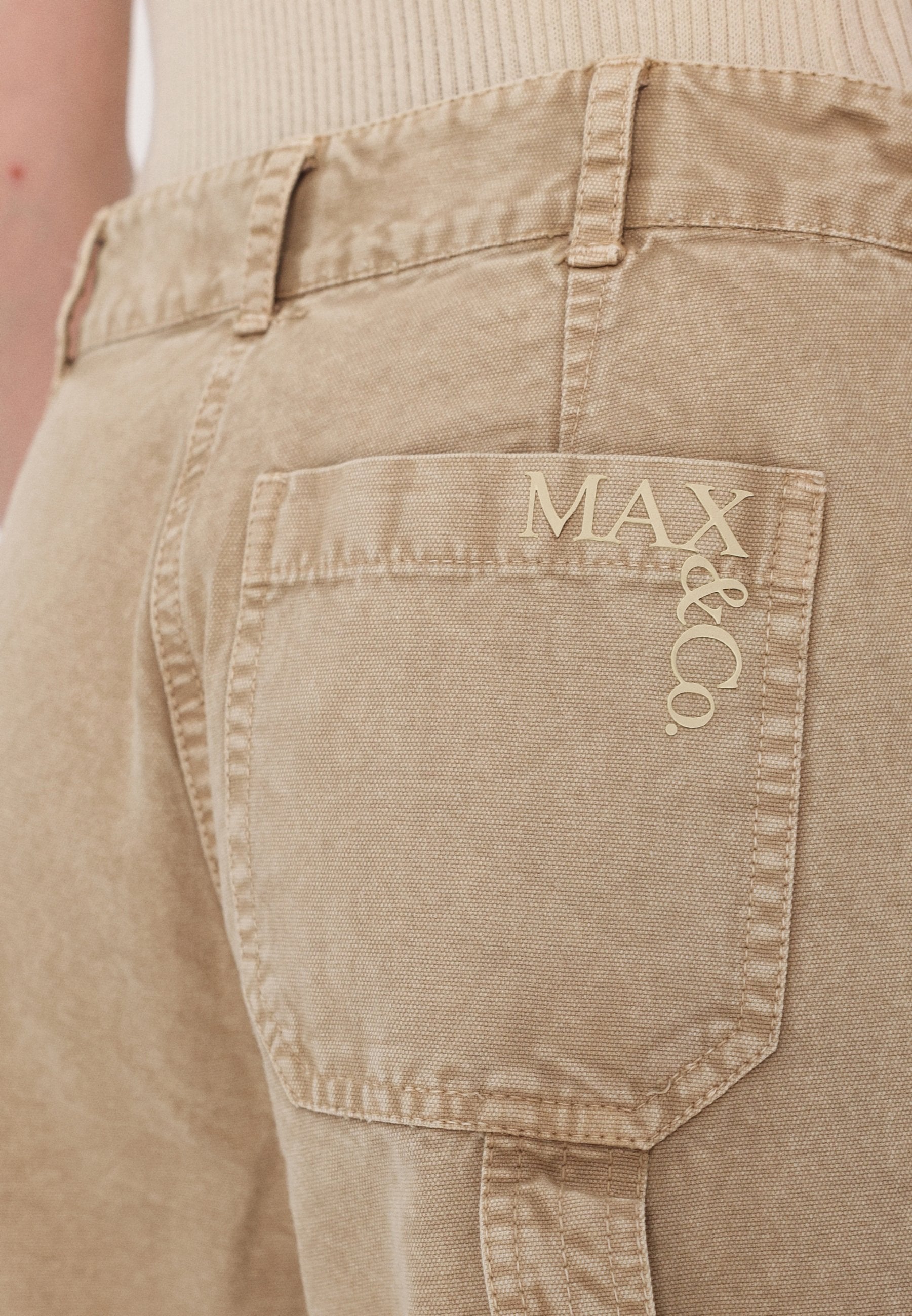 MAX&Co. MONILE