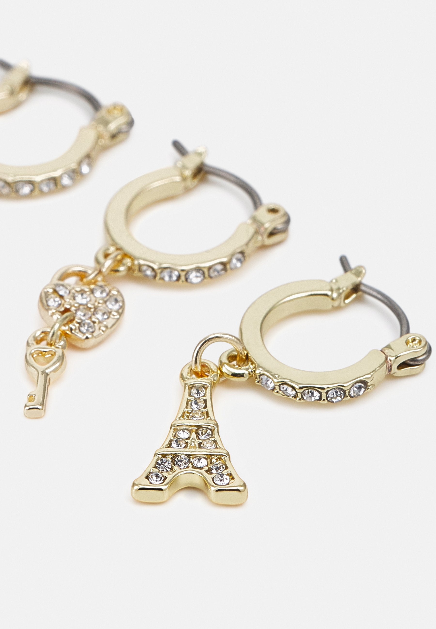 Pieces PCPARI EARRINGS 4 PACK