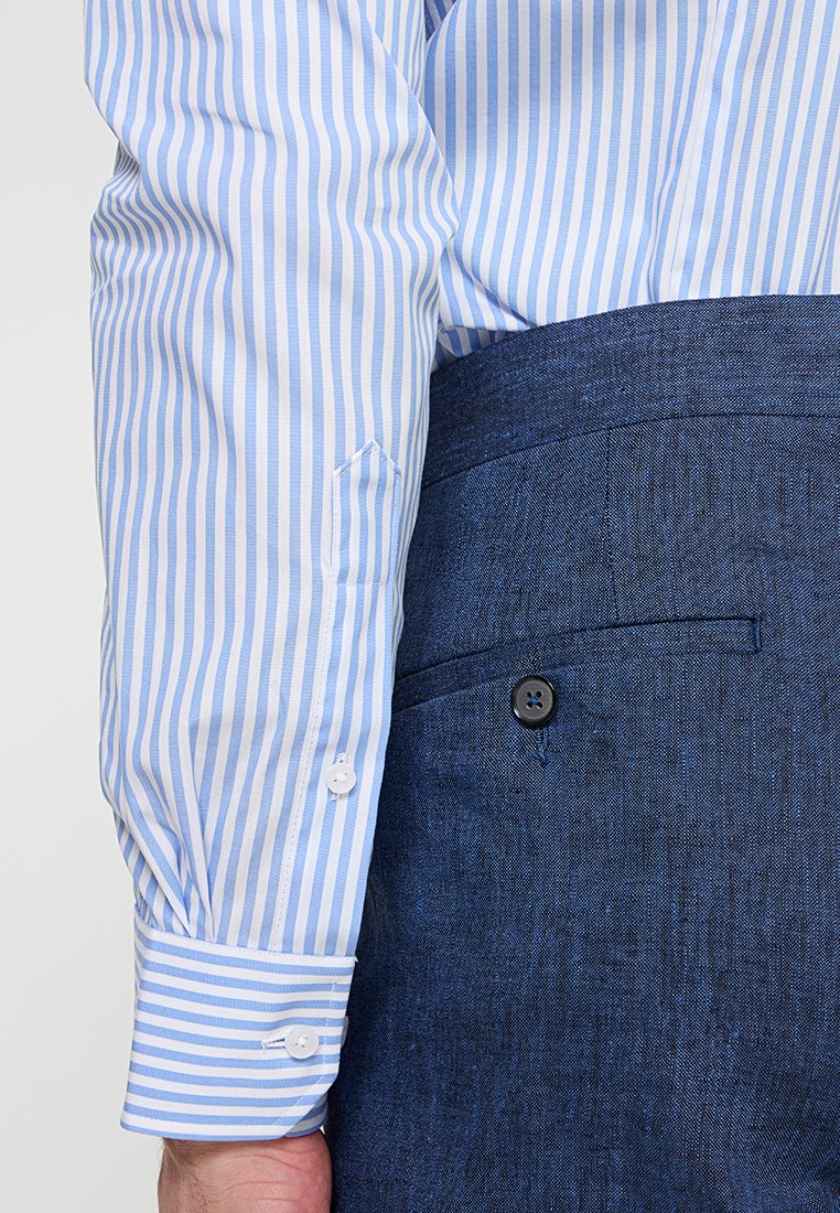 Michael Kors SLIM FIT