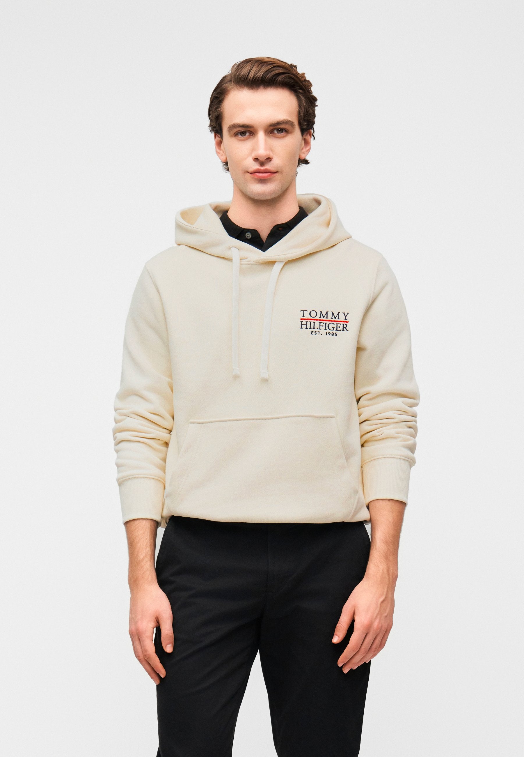 HERITAGE LOGO EMBROIDERY DRAWSTRING HOODY Media 4