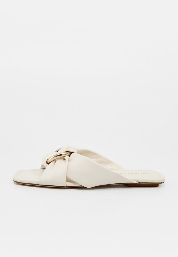 Stuart Weitzman CECE