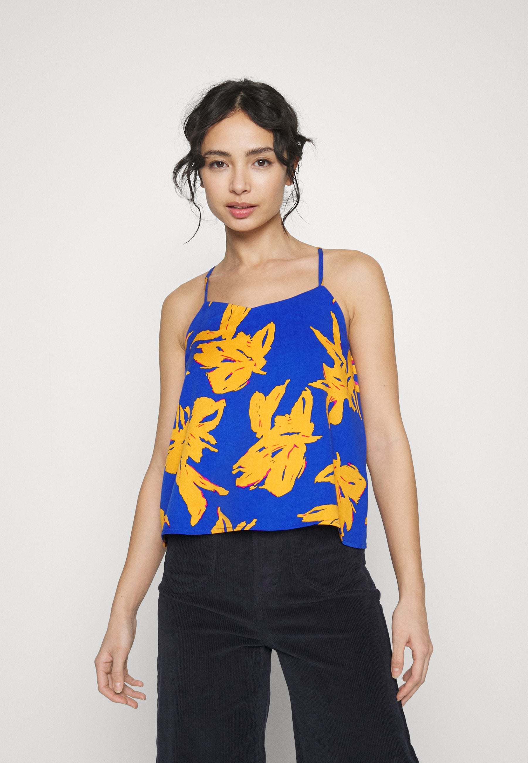 ONLY Petite ONLALMA LIFE VIS CYRUS SINGLET