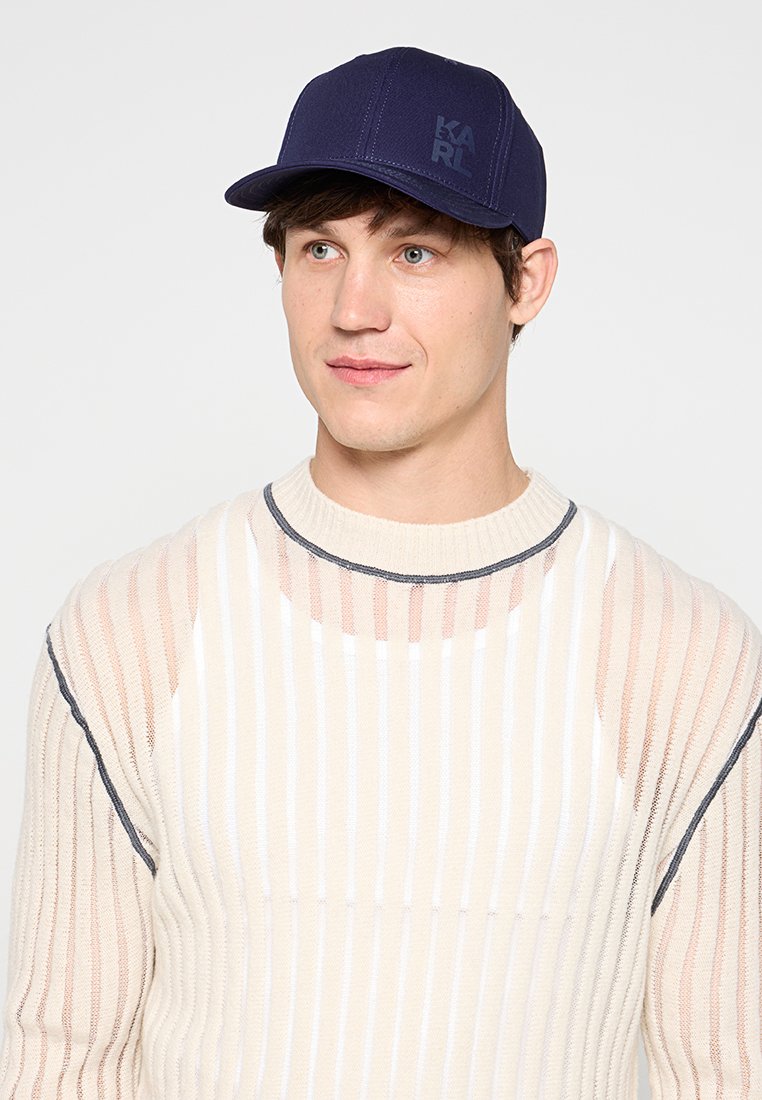 UNISEX Media 2