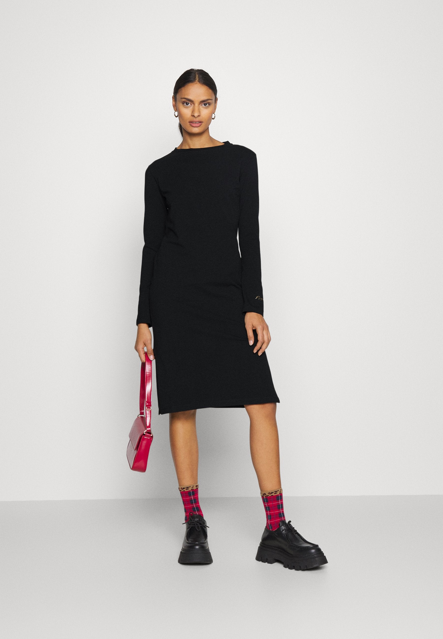 Replay DRESS