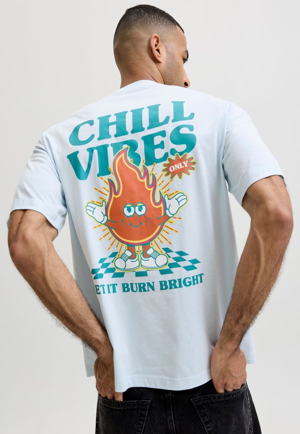 Jack & Jones T-SHIRT BACKPRINTET T-SHIRT - Print T-shirt - ice water