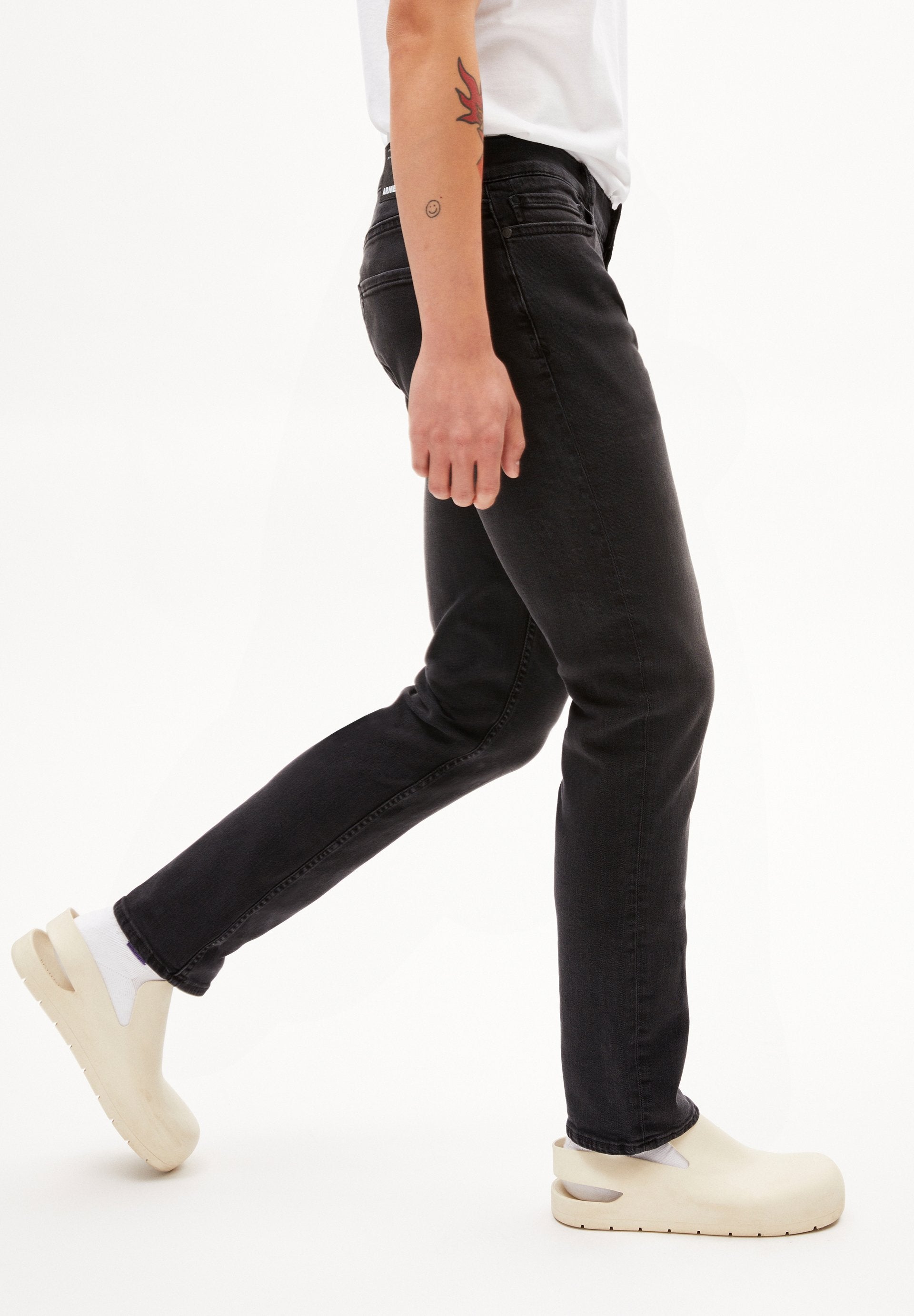 IAAN X STRETCH Media 6